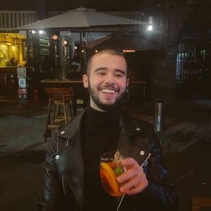 Meet your Posher, Luis